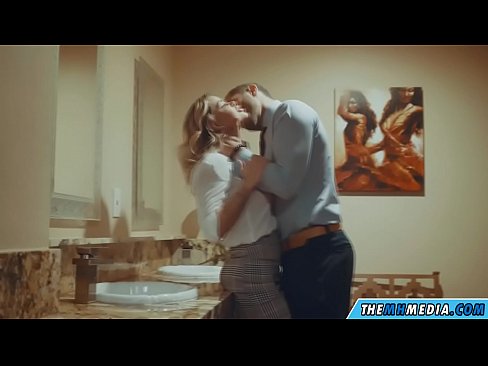❤️ Keď vás prsnatá blondínka zvádza na verejných toaletách ❤  Sex na nás sk.dreamypassionjourney.ru ☑